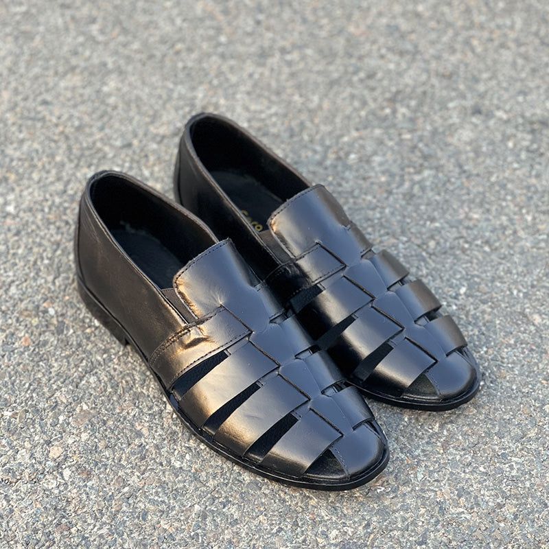 HANDMADE BKACK SLEEK LEATHER SANDALS